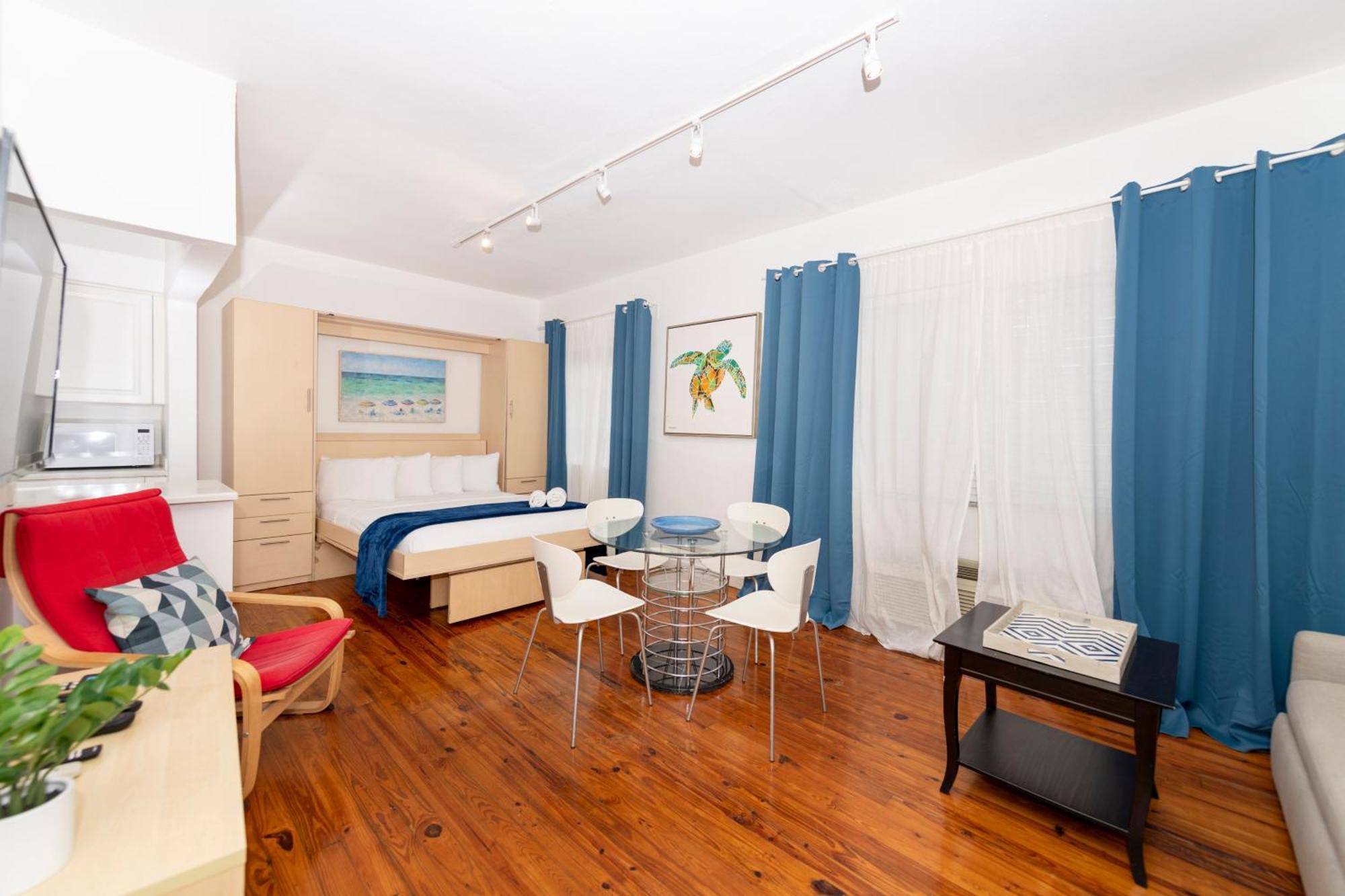Apartments On Collins Маями Бийч Екстериор снимка